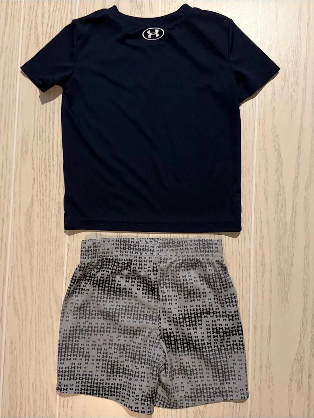 Under Armour Boys 2T 4-Piece Athletic Shirts & Shorts Outfit Bundle